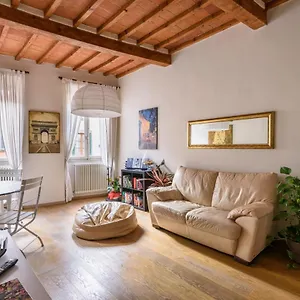 in-arezzo-apartment.it-tuscanyhotel.com/